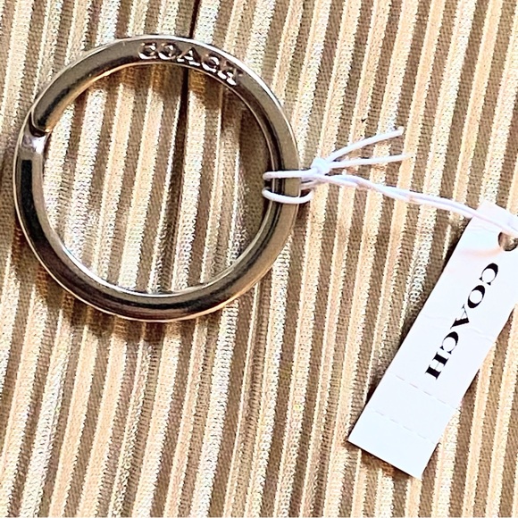 COACH SIGNATURE SILVER TONE KEY RING - Picture 1 of 2